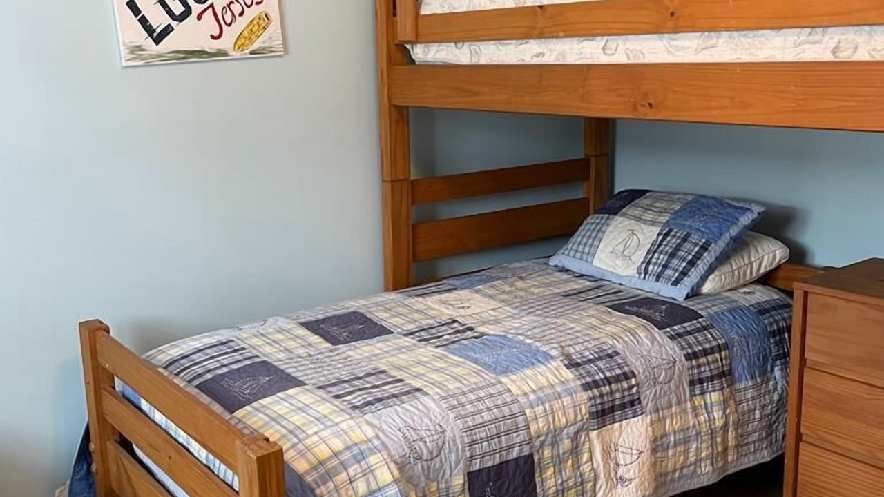 Photo of Bedroom in Townsend's Inlet
