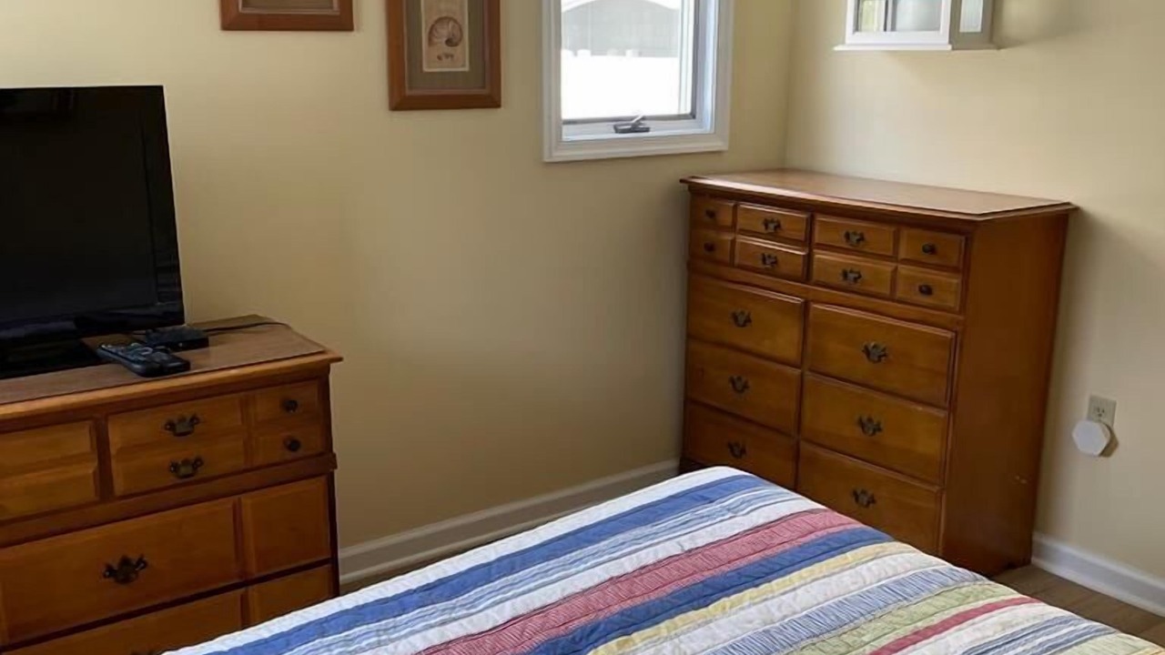 Photo of Bedroom in Townsend's Inlet