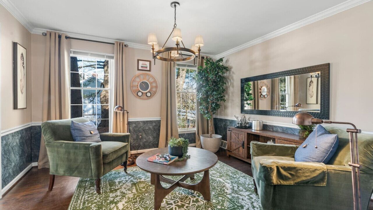 Photo of Livingroom in Washington Crossing