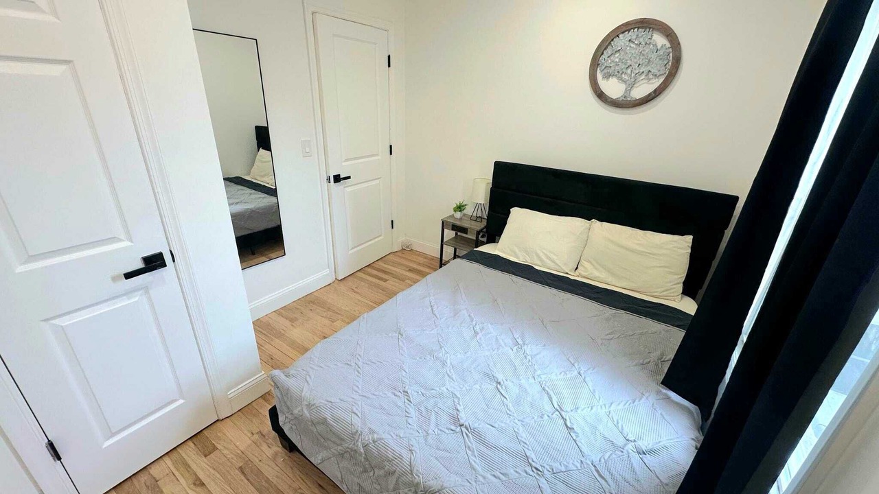 Photo of Bedroom in North Ironbound