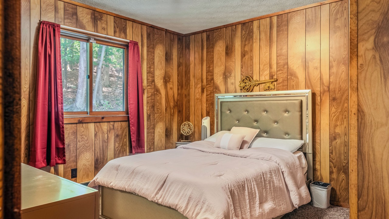 Photo of Bedroom in Bushkill