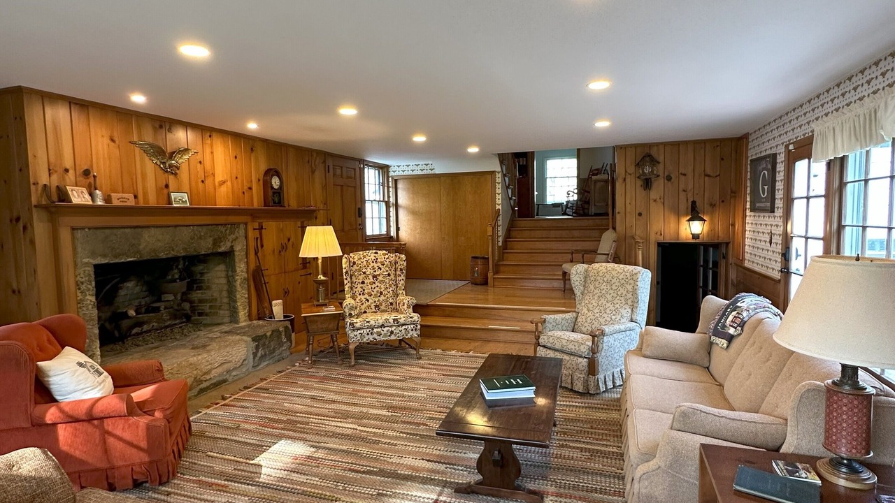 Photo of Bedroom in Boston Heights