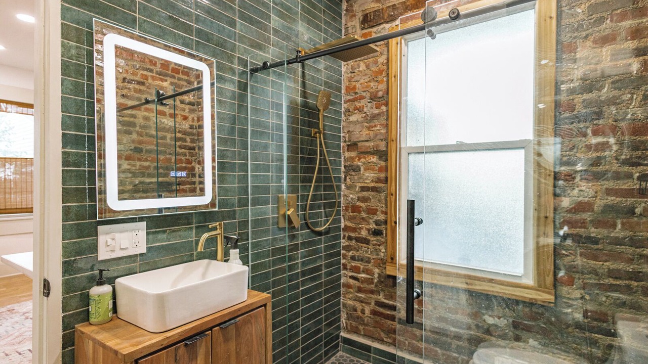 Photo of Bathroom in Ohio City