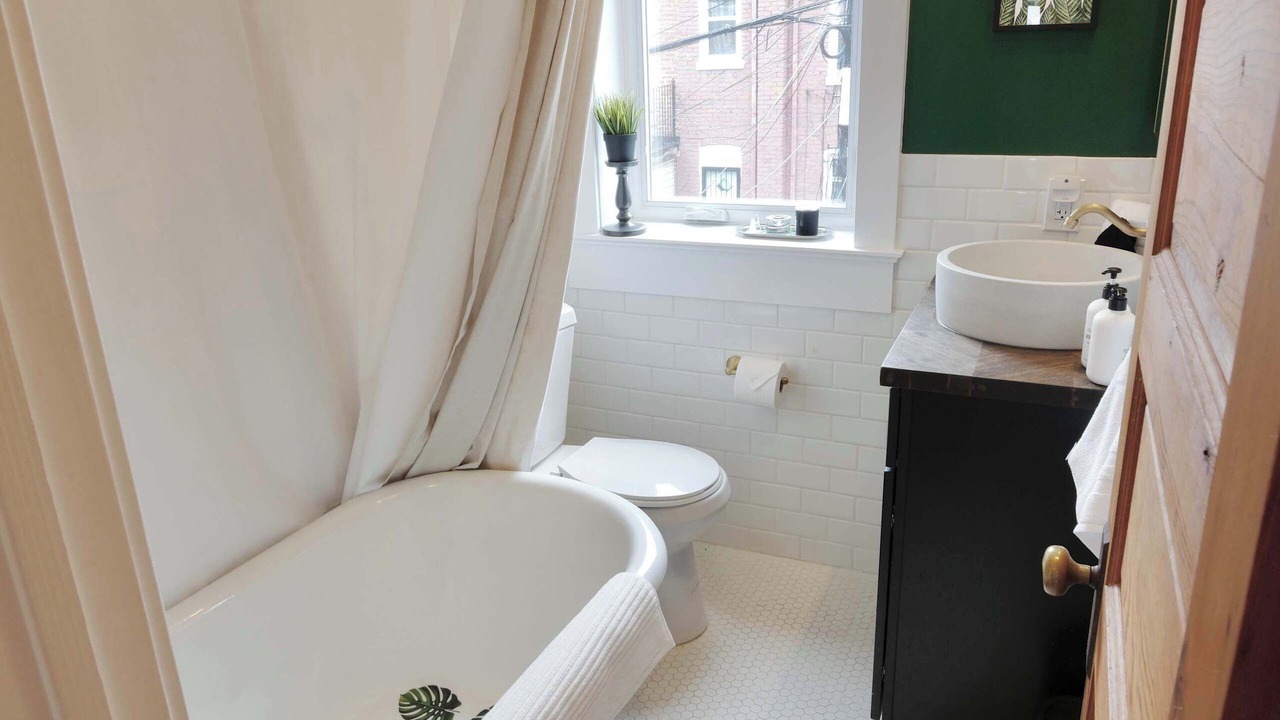 Photo of Bathroom in Park View