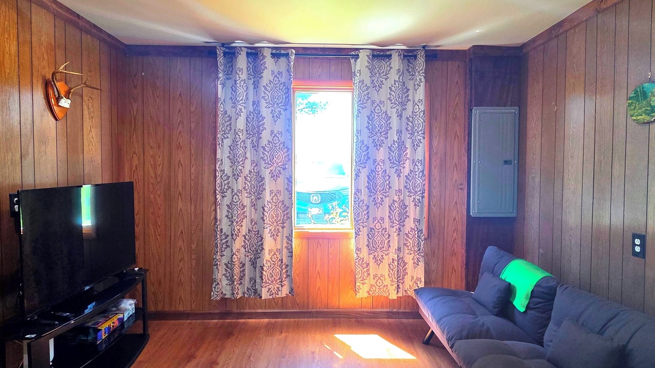 Photo of Livingroom in Beach Lake