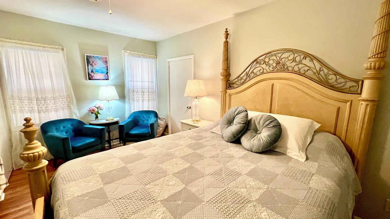 Photo of Bedroom in Ocean Grove