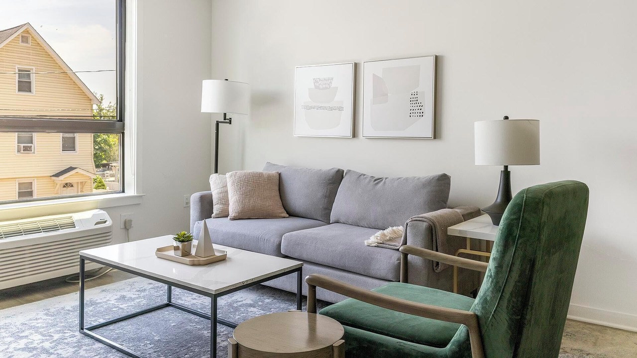 Photo of Livingroom in Carteret