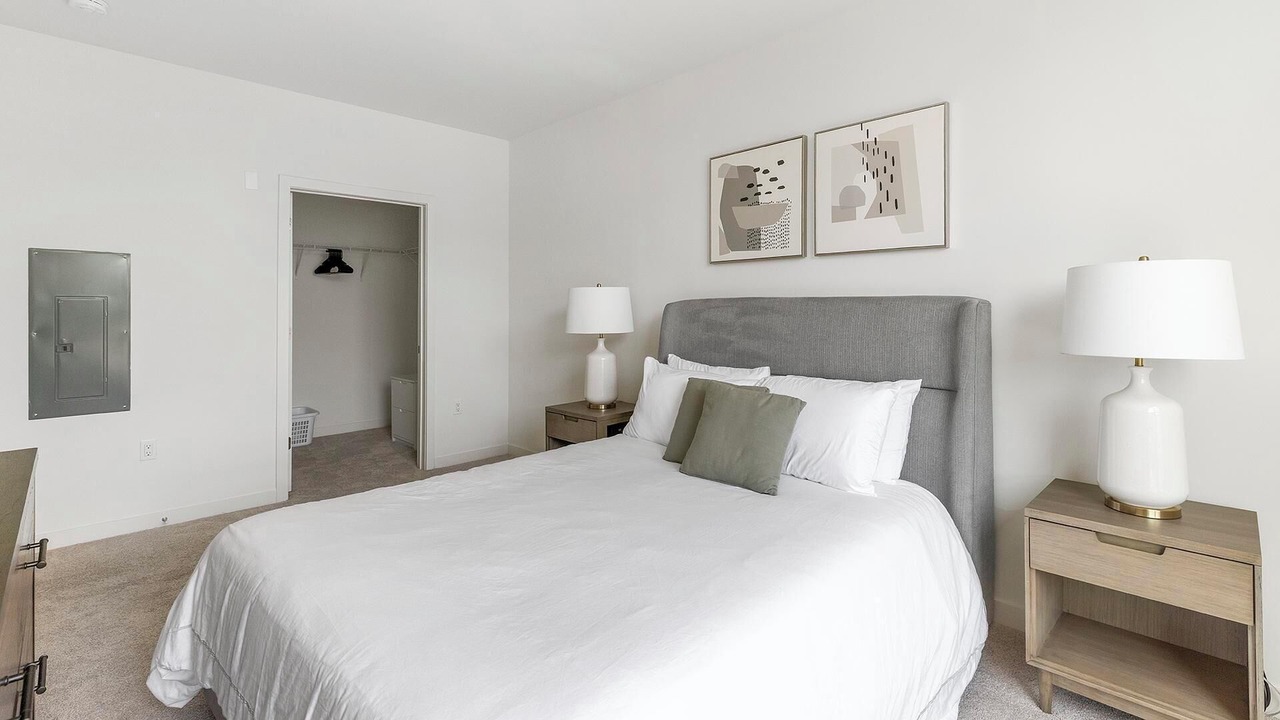 Photo of Bedroom in Carteret