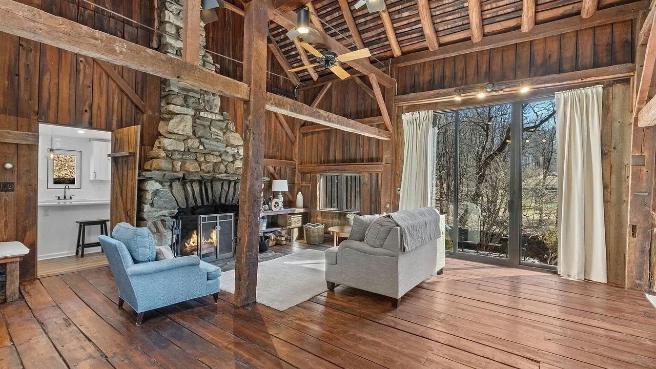 Photo of Livingroom in Mount Kisco