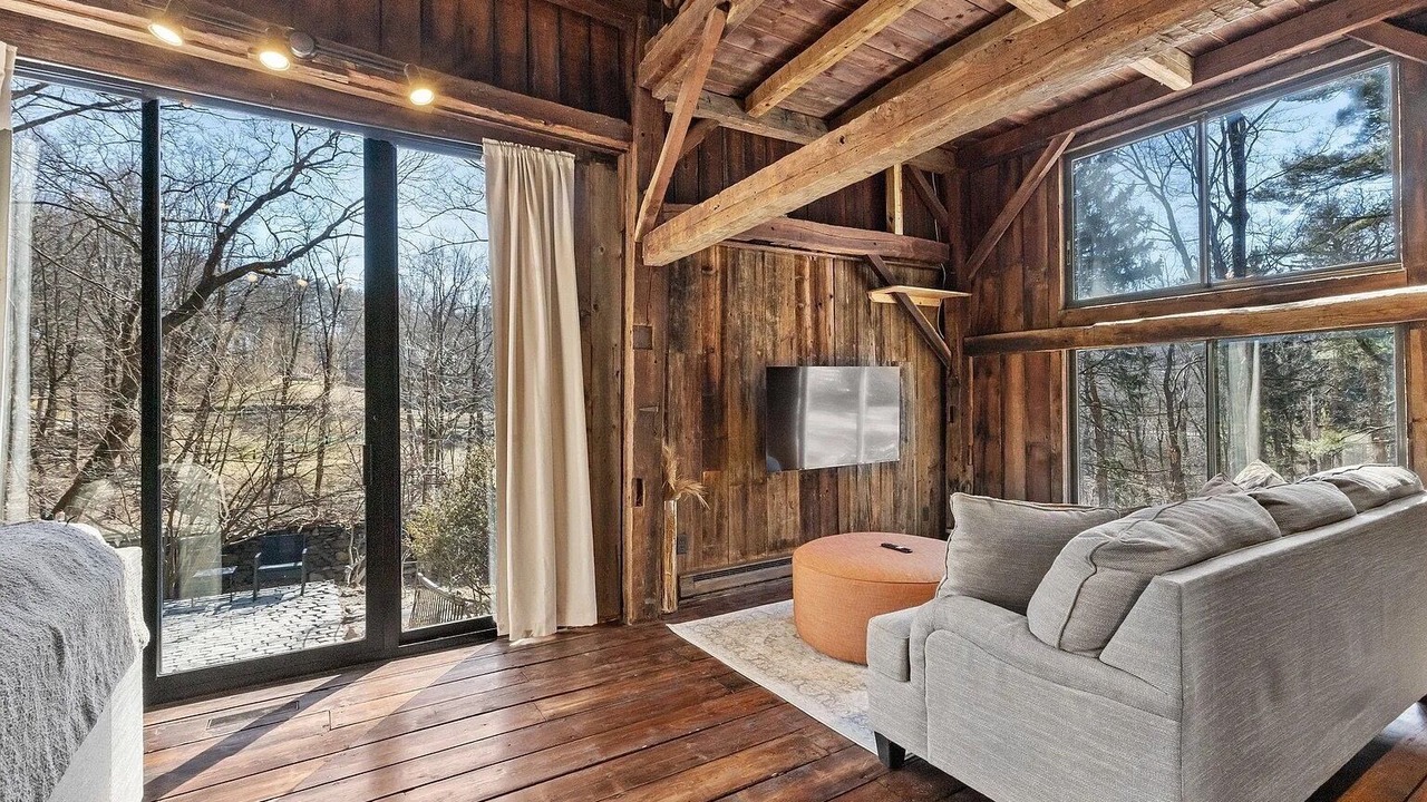 Photo of Livingroom in Mount Kisco