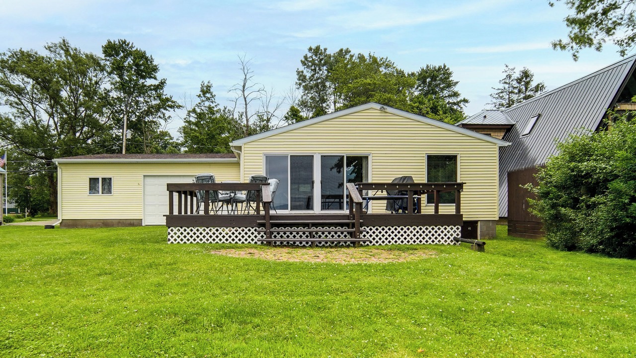 Photo of Outdoor in Jamestown West