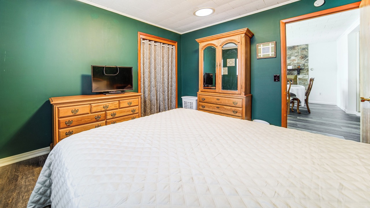 Photo of Bedroom in Jamestown West