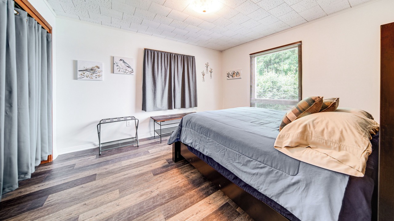 Photo of Bedroom in Jamestown West