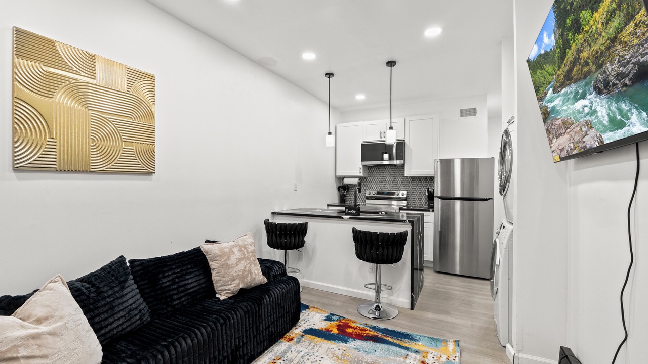 Photo of Livingroom in North Philadelphia West