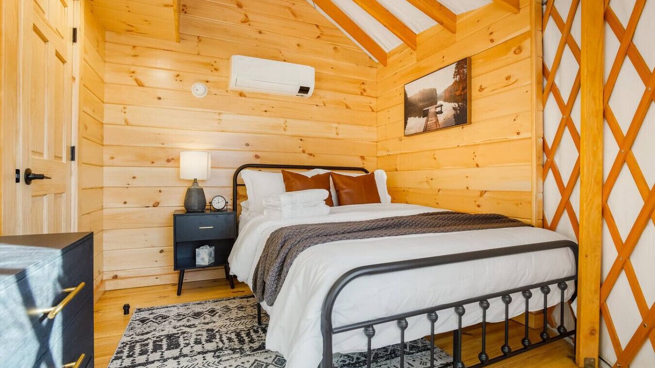 Photo of Bedroom in Knox Dale
