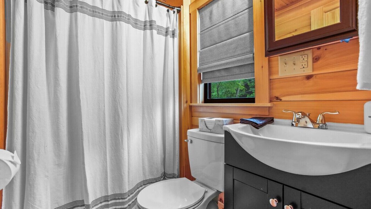 Photo of Bathroom in Shippenville