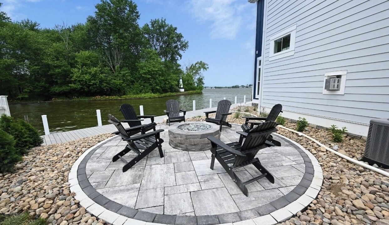 Photo of Patio Balcony in Summit Station