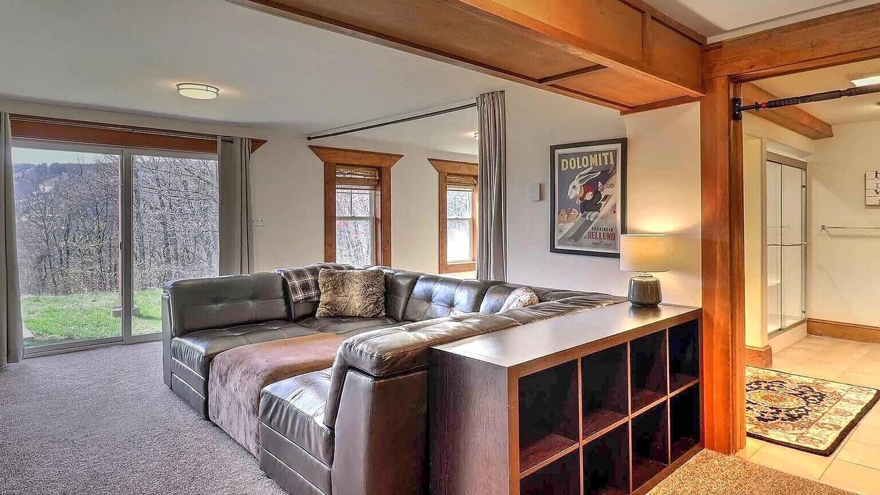 Photo of Livingroom in Tannersville