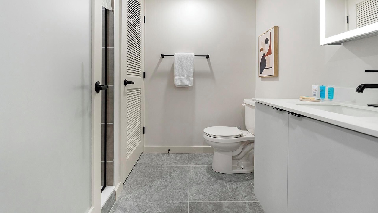 Photo of Bathroom in Norris Square
