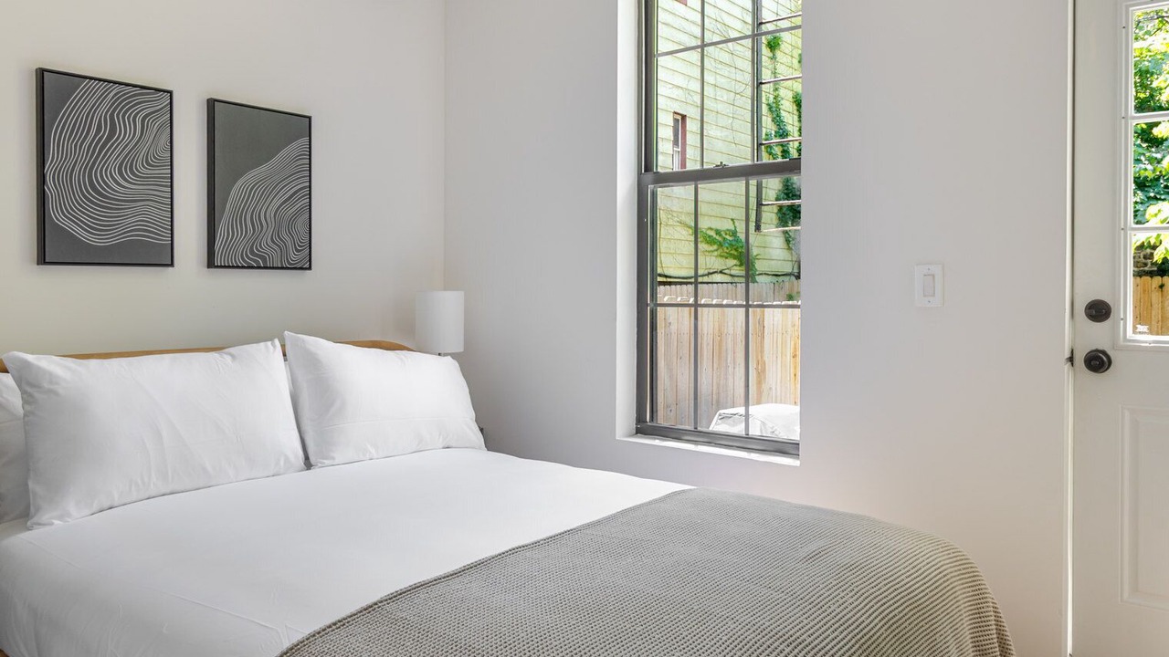 Photo of Bedroom in Greenpoint