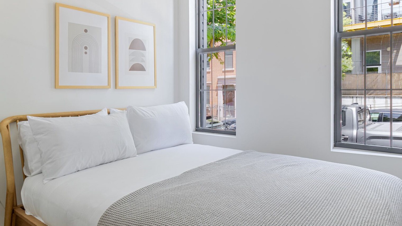 Photo of Bedroom in Greenpoint