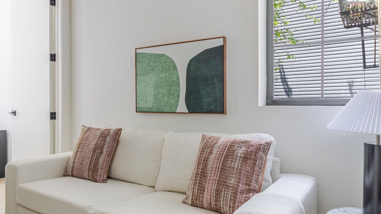 Photo of Livingroom in Greenpoint