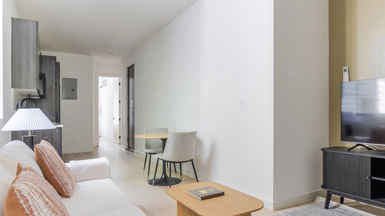 Photo of Livingroom in Greenpoint