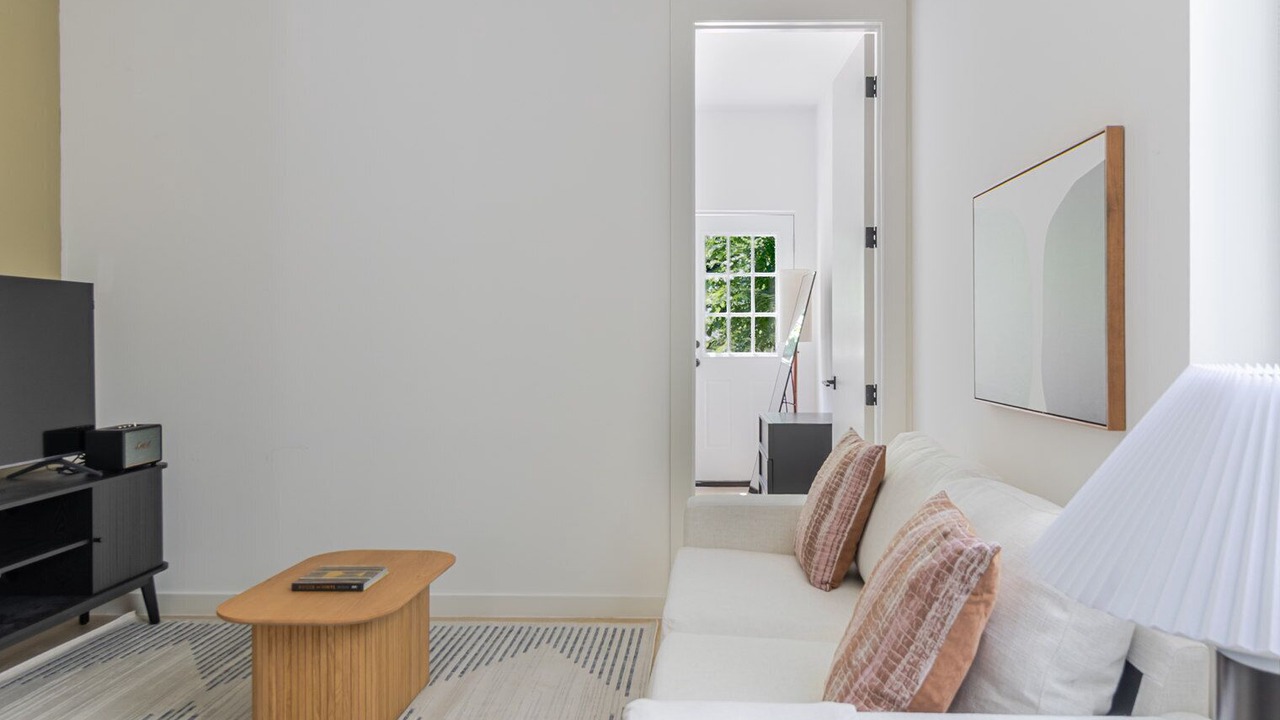 Photo of Livingroom in Greenpoint