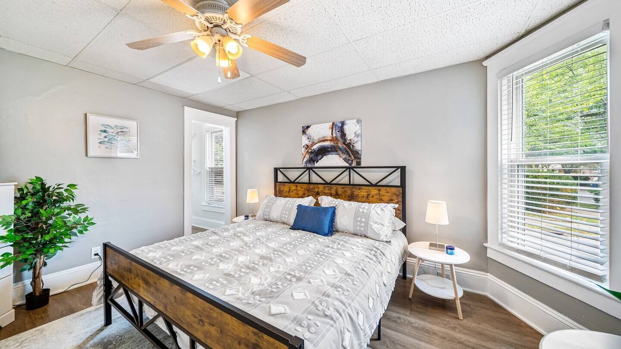 Photo of Bedroom in Lakewood