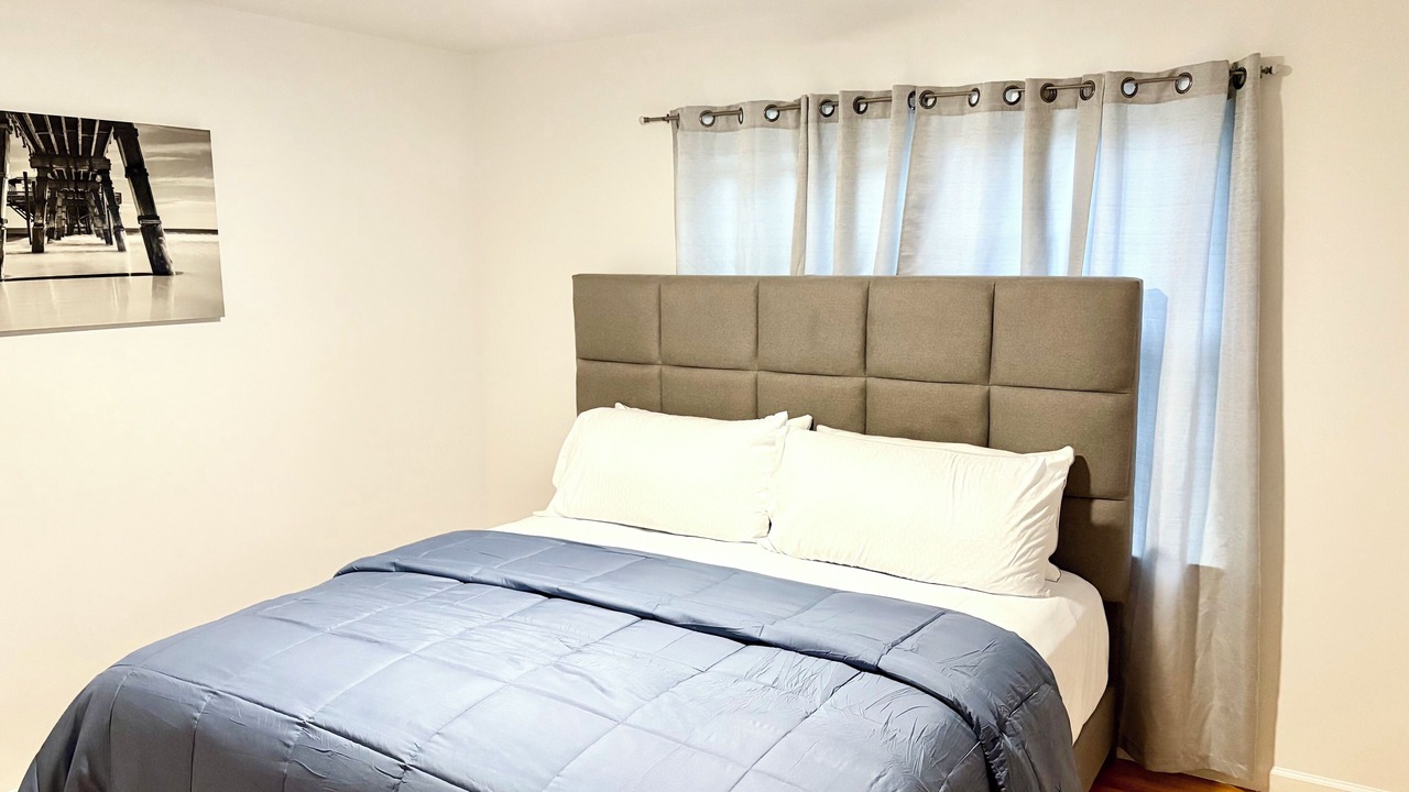 Photo of Bedroom in Forest Hill