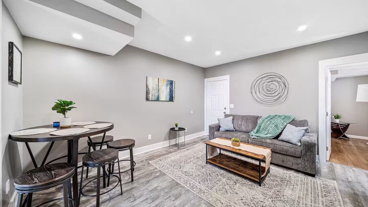 Photo of Livingroom in Lakewood