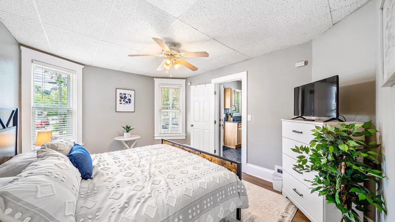 Photo of Bedroom in Lakewood