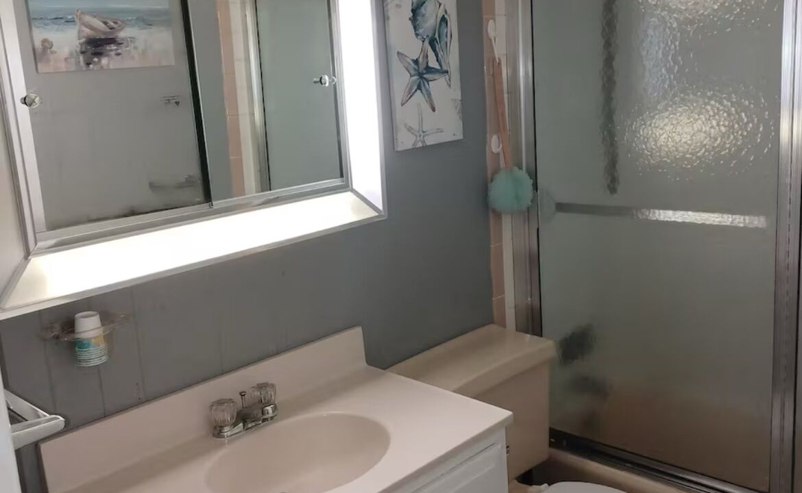 Photo of Bathroom in Coaldale