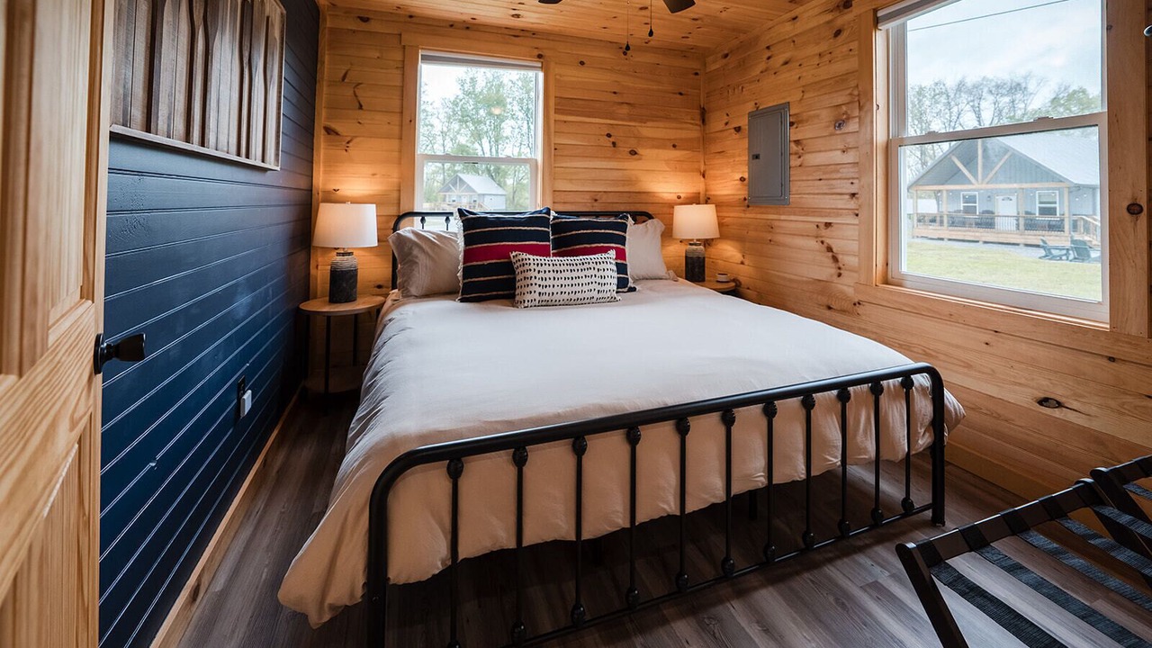 Photo of Bedroom in Jamestown