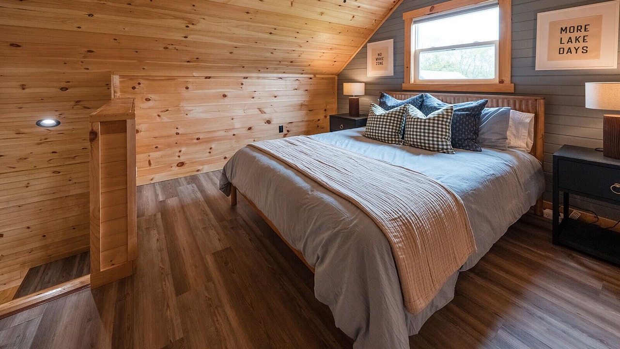 Photo of Bedroom in Jamestown