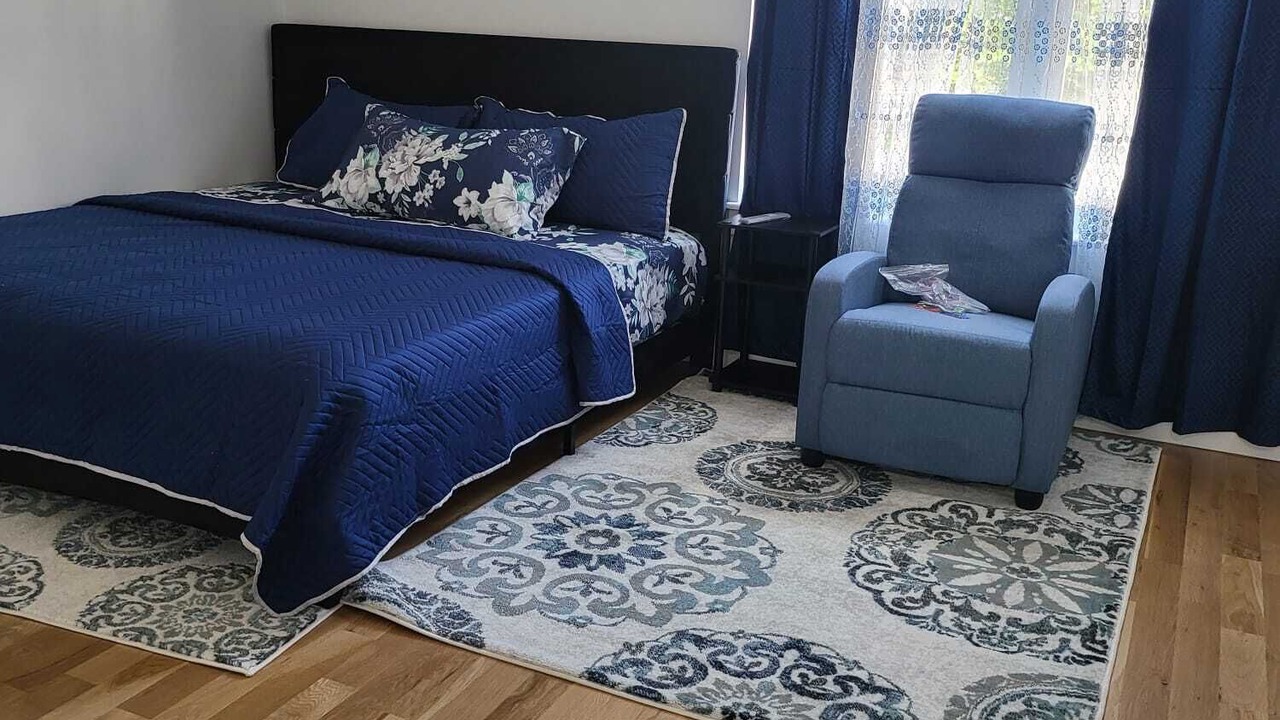 Photo of Bedroom in Weequahic