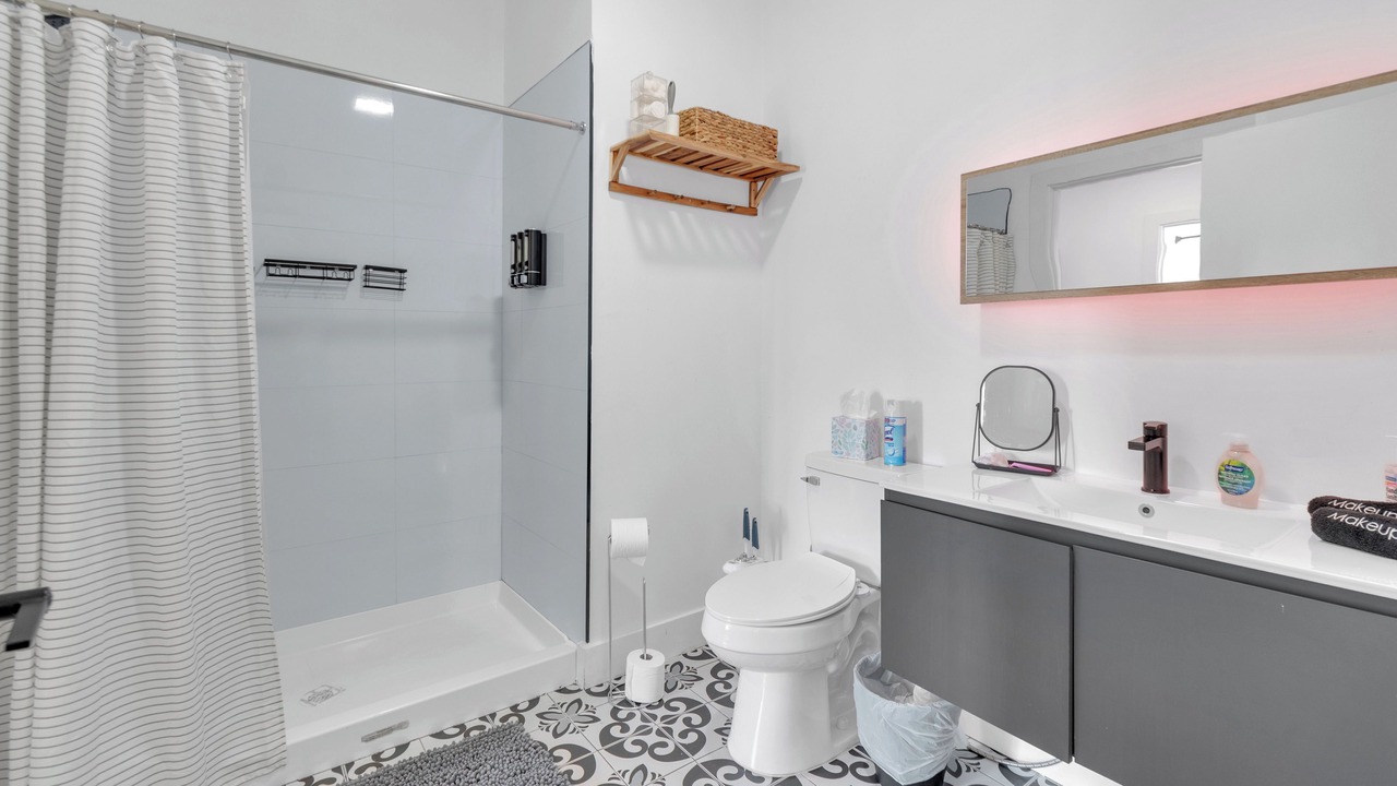 Photo of Bathroom in Elizabeth