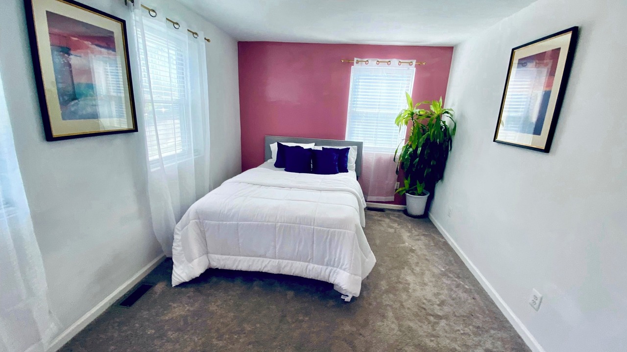 Photo of Bedroom in Deanwood