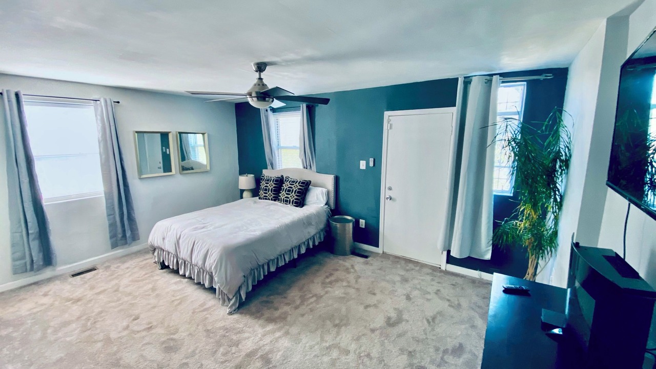 Photo of Bedroom in Deanwood