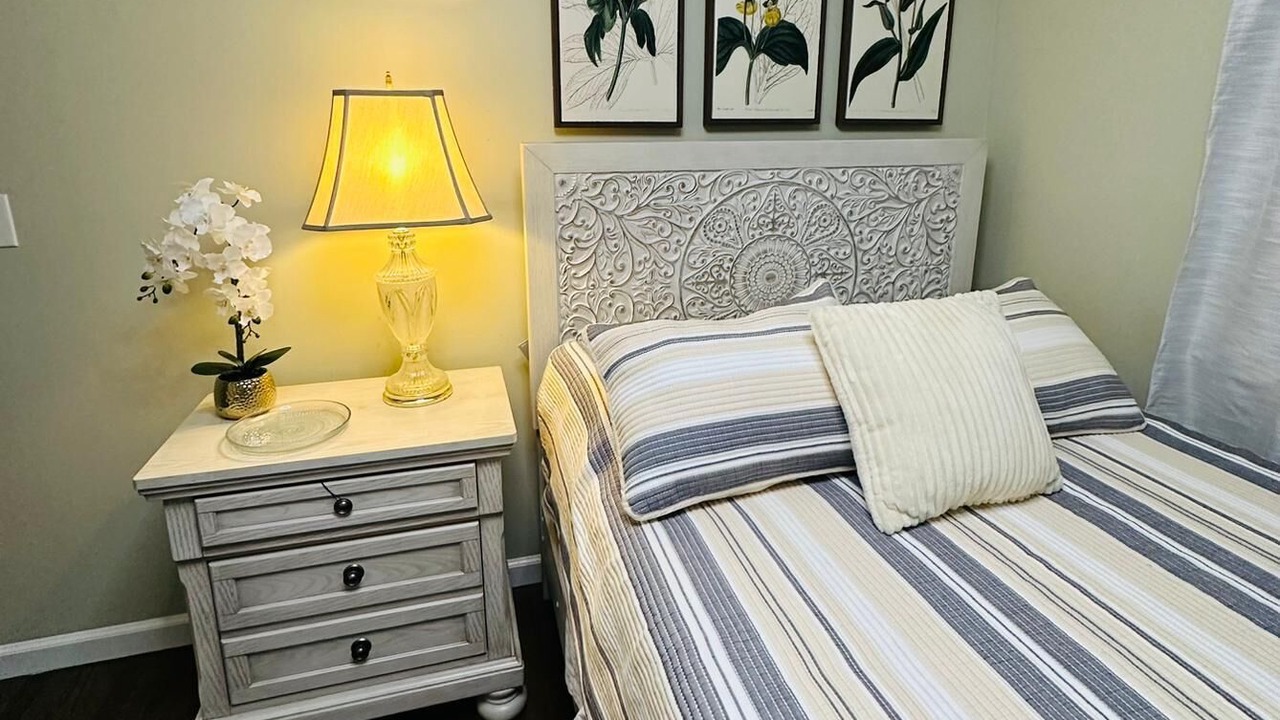 Photo of Bedroom in Yardville-Groveville