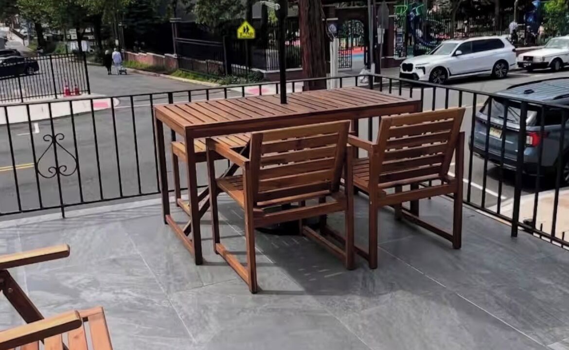Photo of Outdoor in West New York