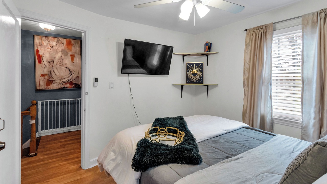 Photo of Bedroom in Hopelawn