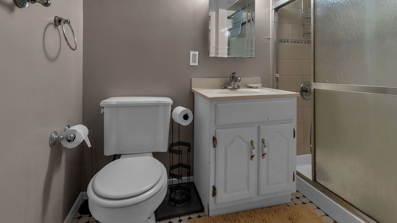 Photo of Bathroom in Hopelawn