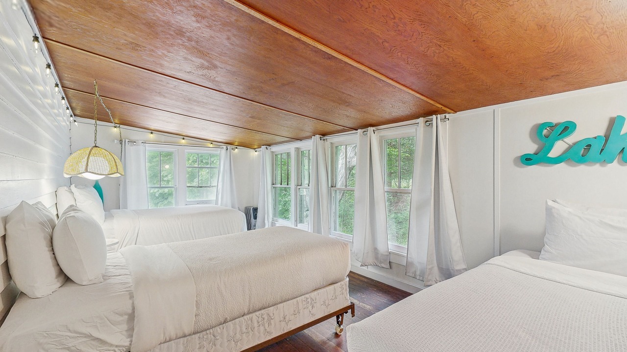 Photo of Bedroom in Town of Jerusalem
