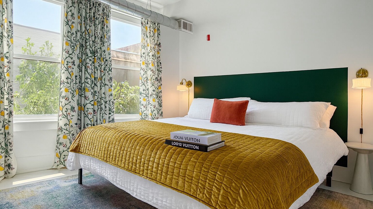 Photo of Bedroom in Norris Square