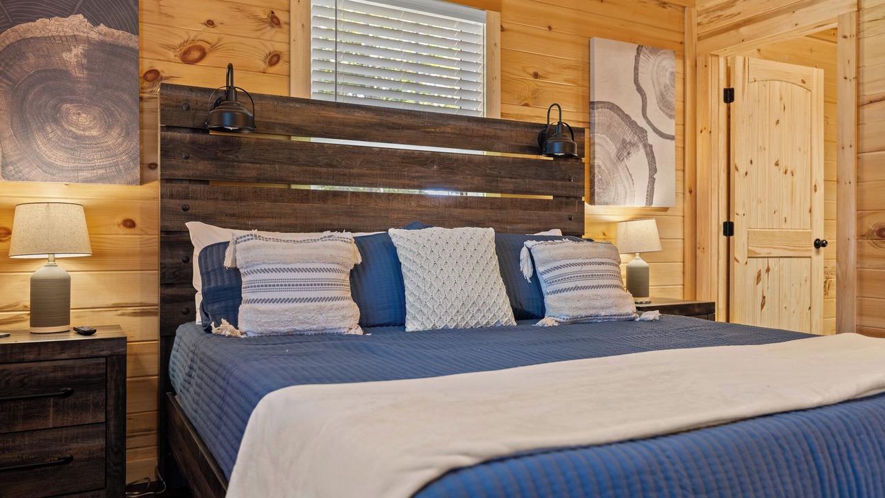 Photo of Bedroom in Rogers