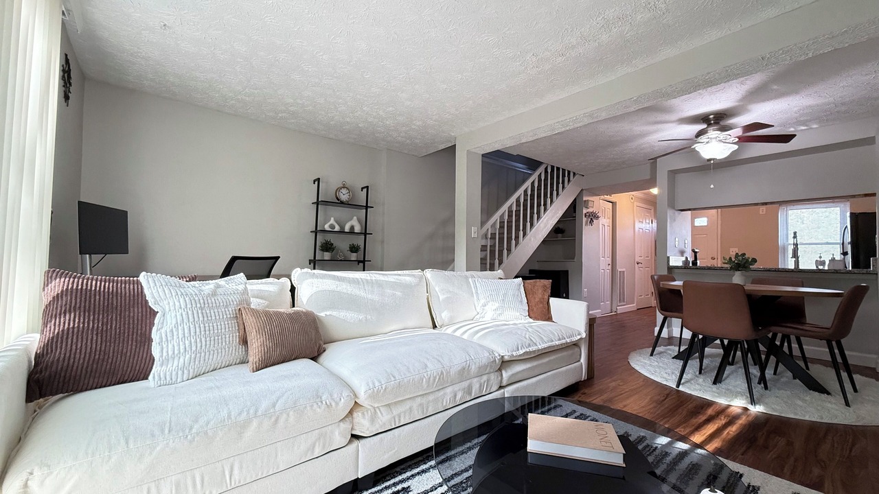 Photo of Livingroom in Nottingham