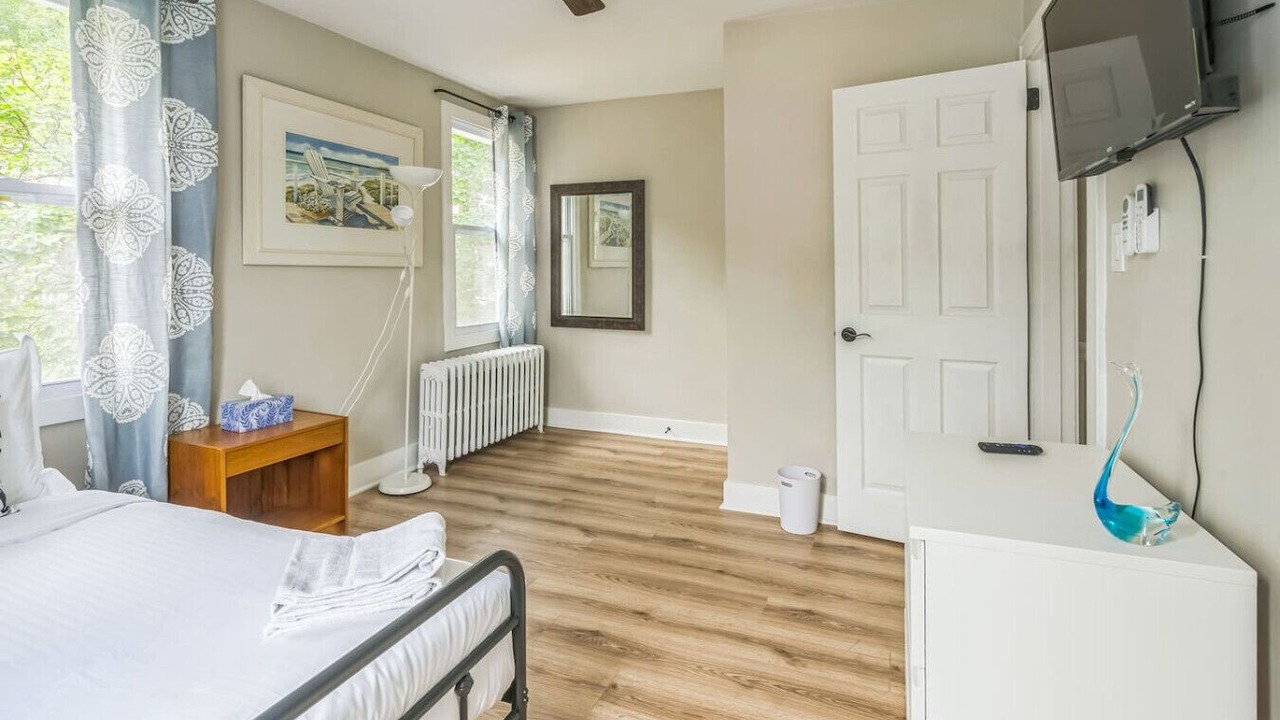 Photo of Bedroom in Wilkinsburg