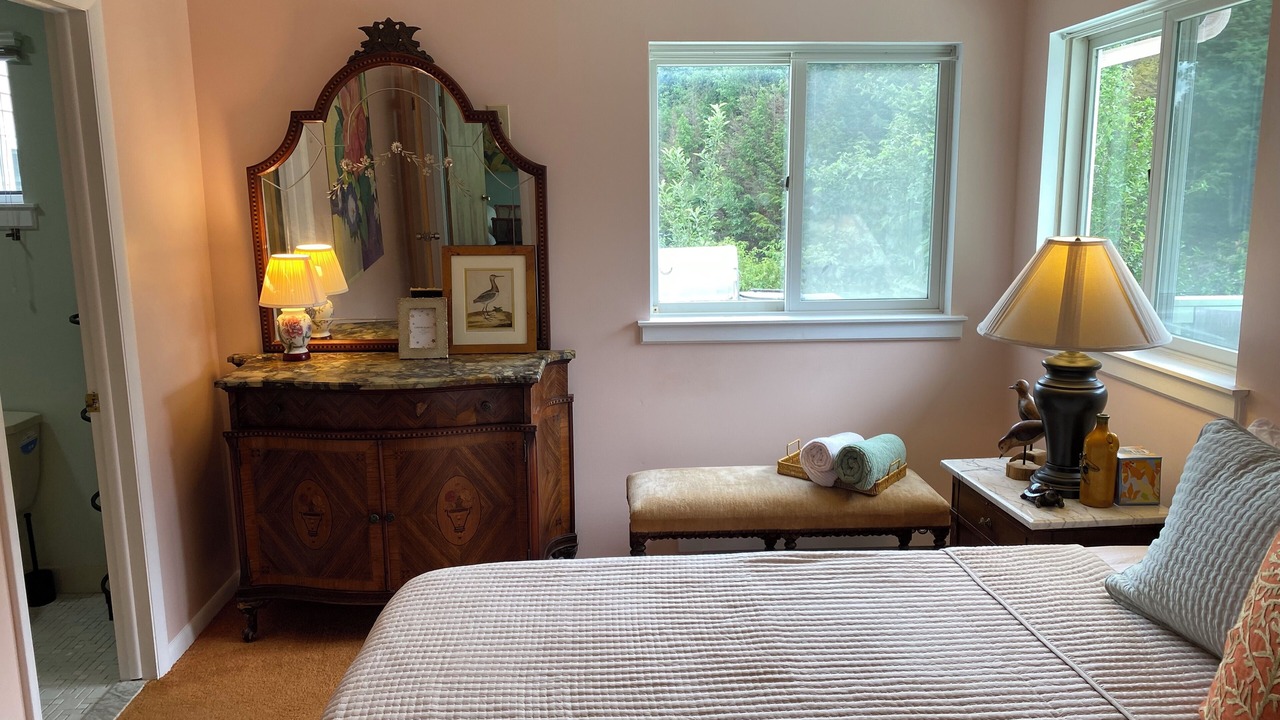Photo of Bedroom in Woodridge