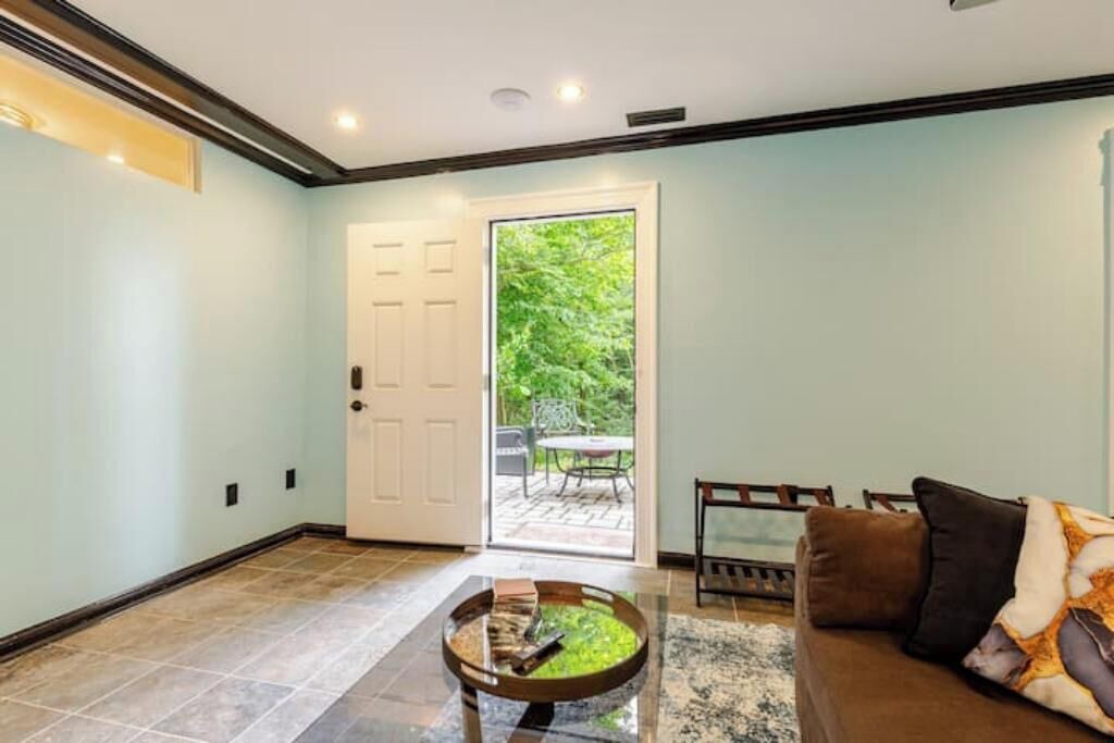 Photo of Livingroom in Dickerson